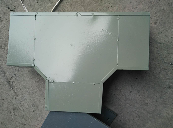 梯級式(shì)電纜橋架